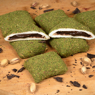 Бохча MAHMUTPASA с шоколадной пастой в молотой фисташке